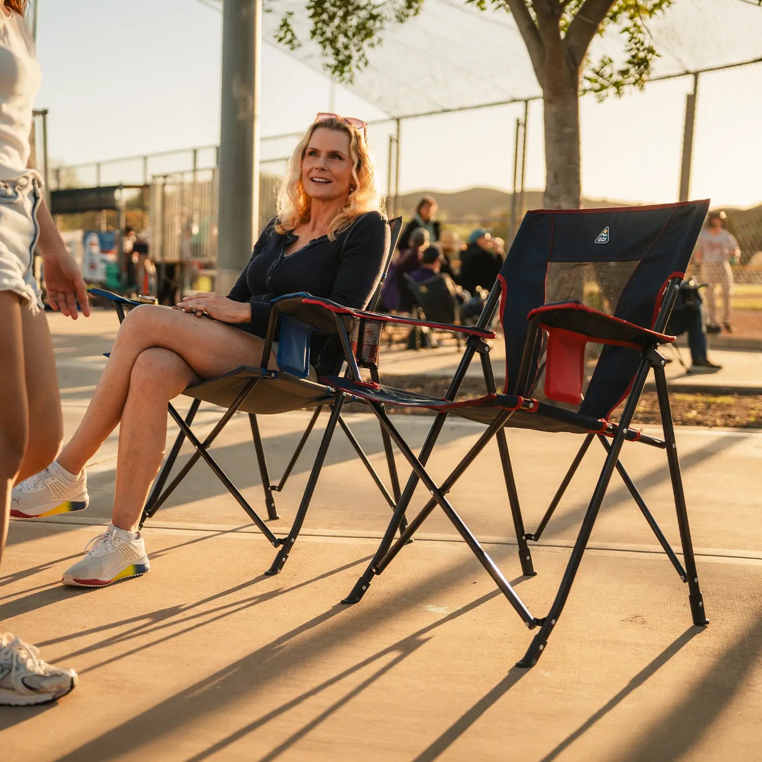Ultra-Compact Comfort Quad Chair - Choice 989 - Ultra-Lightweight Telescoping PackSeat Travel Stool Detail