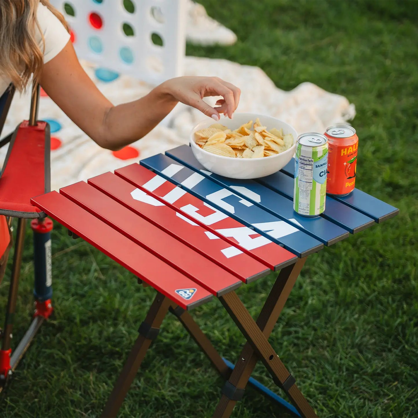 Heat-Resistant Tool Compact Camp Table 20 - USA Anniversary Deluxe - Choice 757 - Heavy-Duty Stainless Steel Camp Cooking Gear Detail